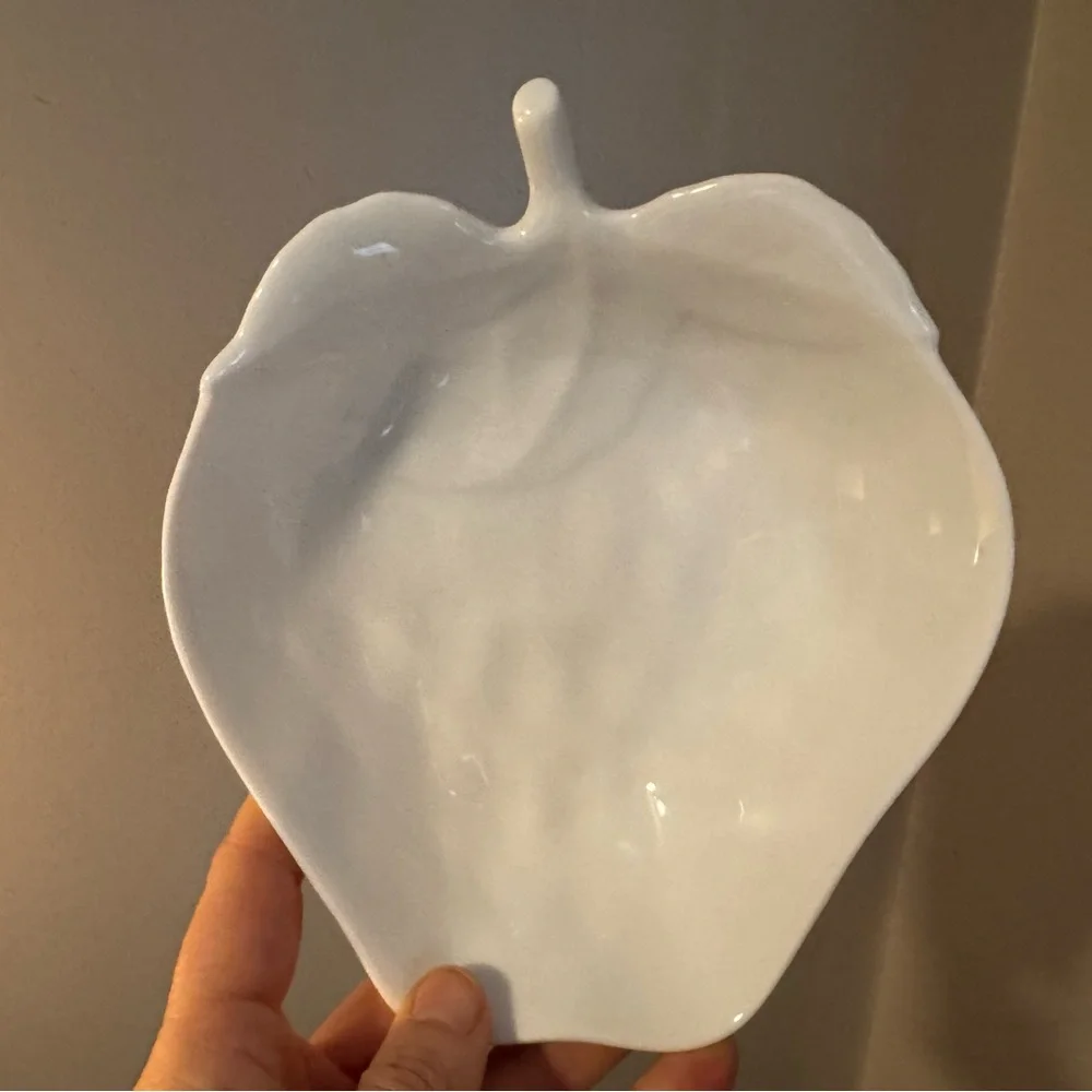 Vintage Shoei China White Ceramic Fruit Serving Dishes - Set of 6
